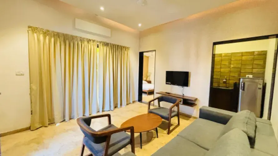 FH243 | Sweet Cottage's Image