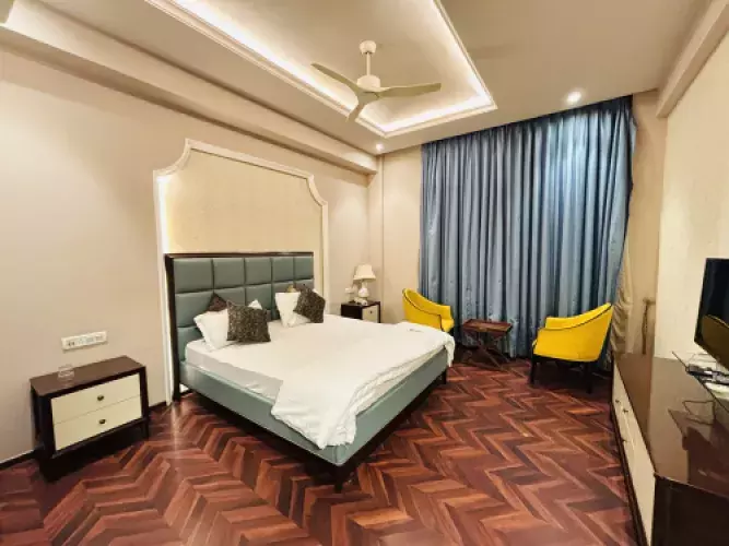 FH696 | Sweet Room 103's Image