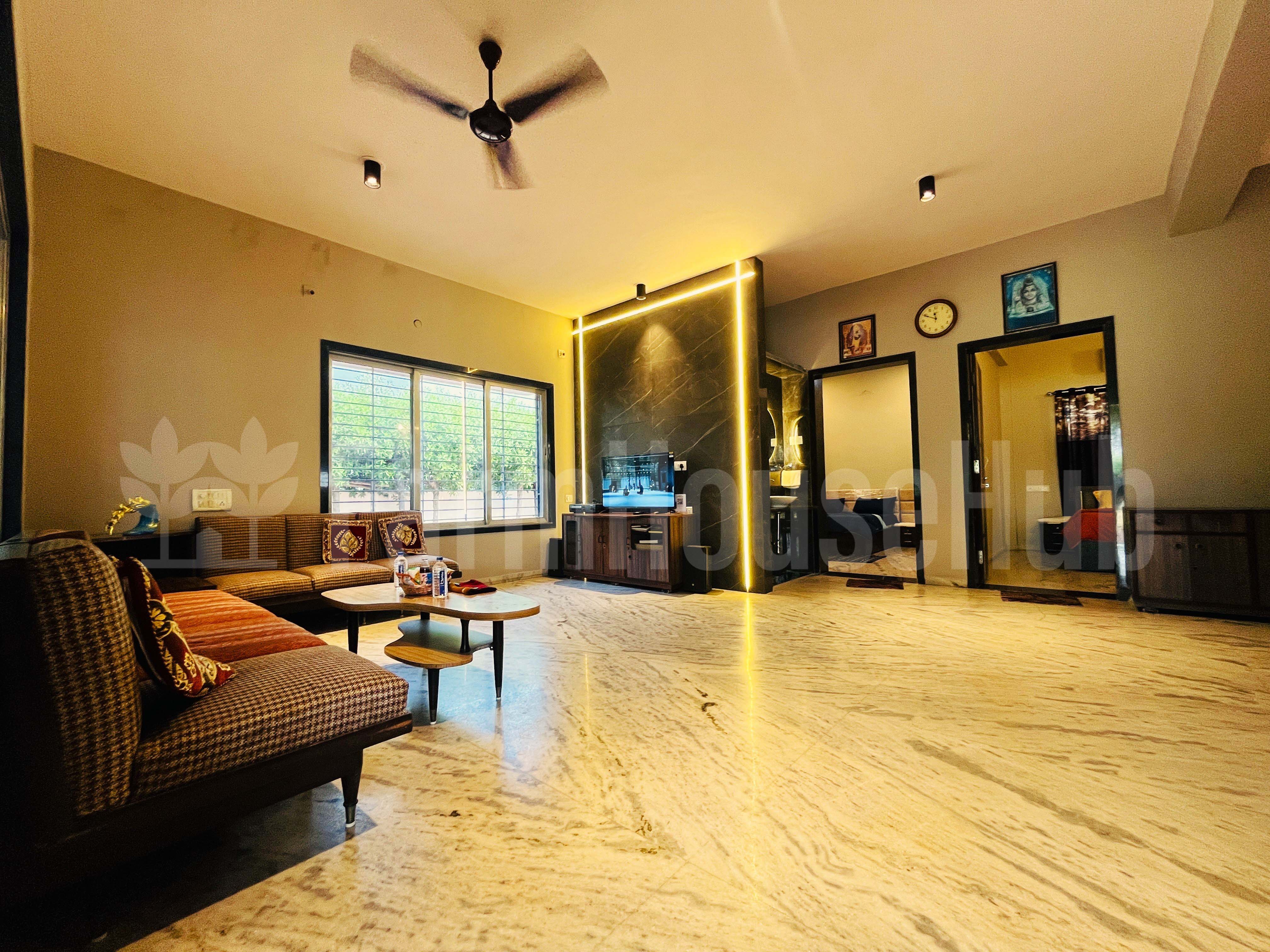 FH882 | Holiday Farm