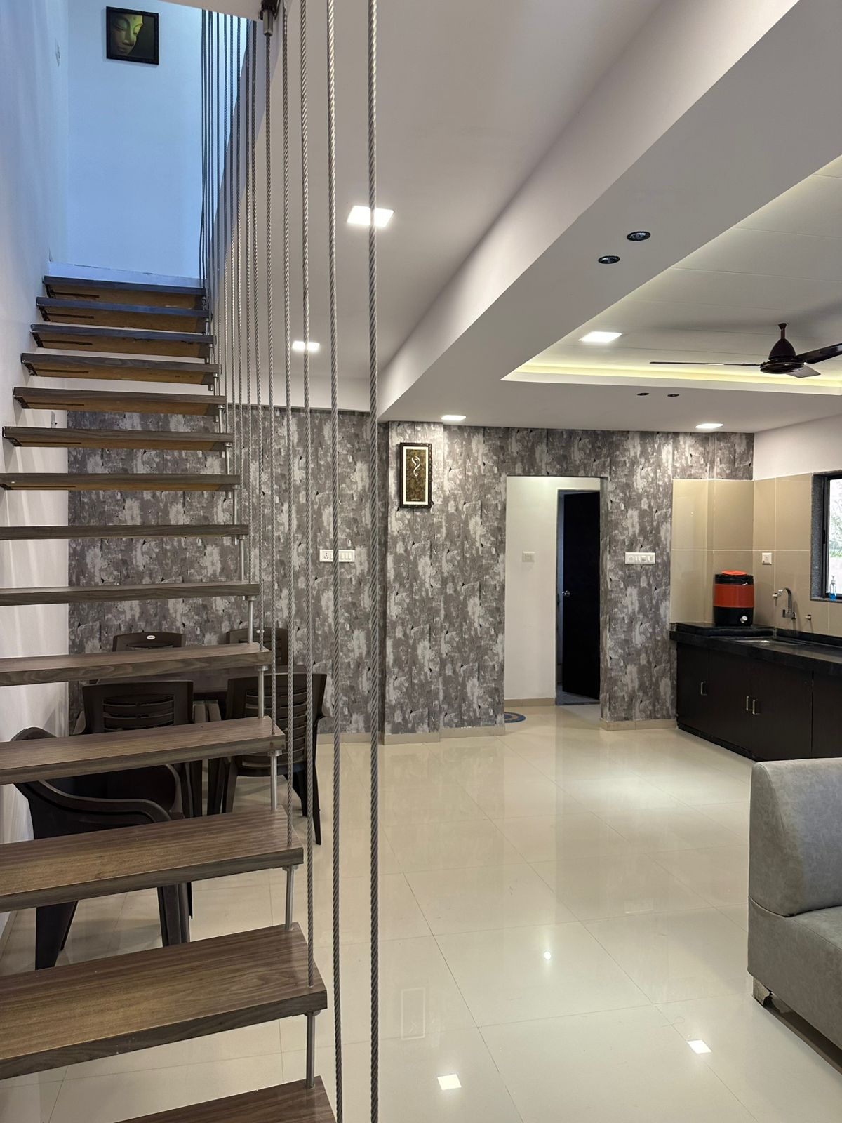 FH309 | White Leaf B